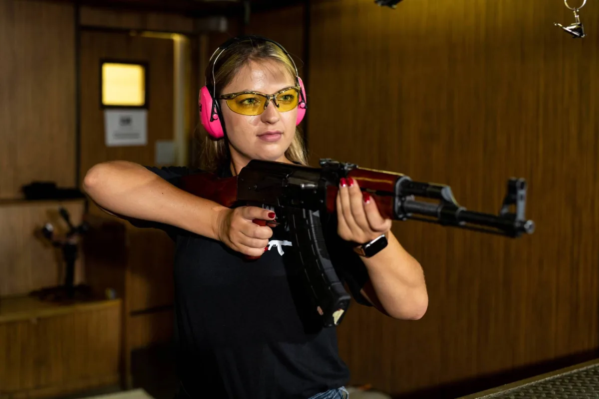Rifle shooting on the indoor range